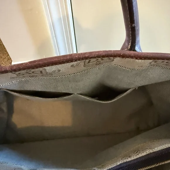 Dooney & Bourke Big Handbag - Picture 8 of 12